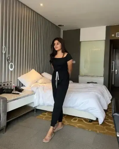 Call Girls Parola Cash On Delivery